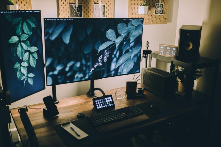 Tips for Creating a Cozy and Functional Home Workspace